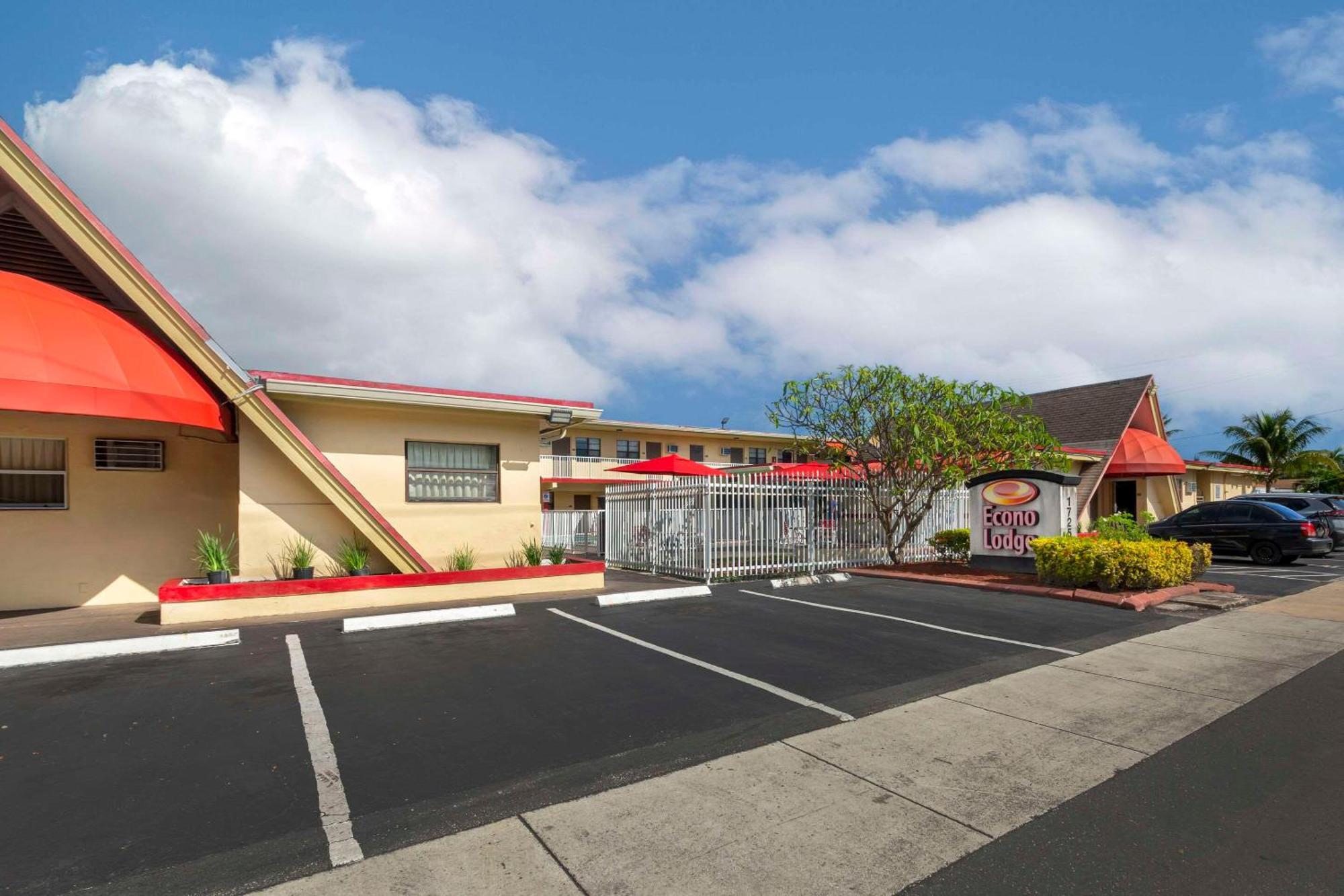 Fort Lauderdale Gardens Inn & Suites Ft Lauderdale International Airport Hollywood Exterior foto